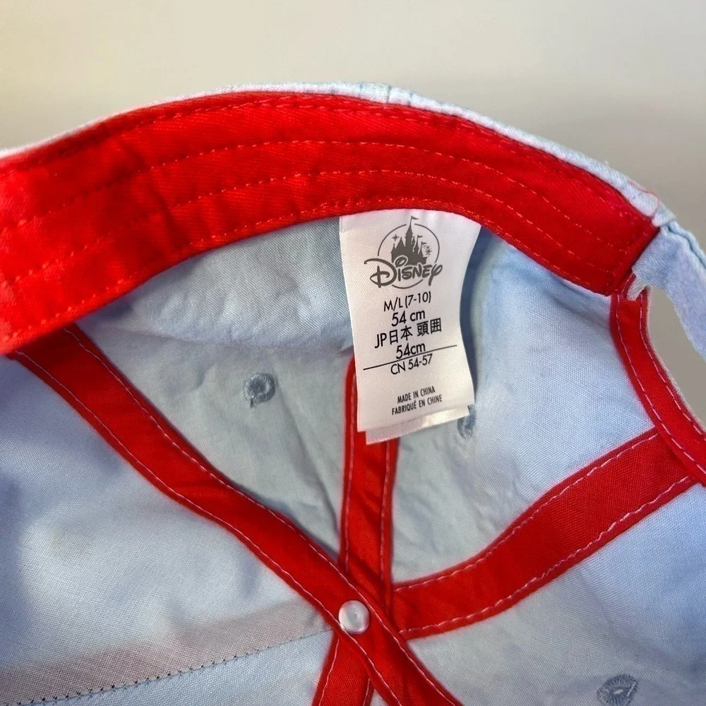 Children’s Mickey Mouse blue and red children’s hat size M/L 7-10.